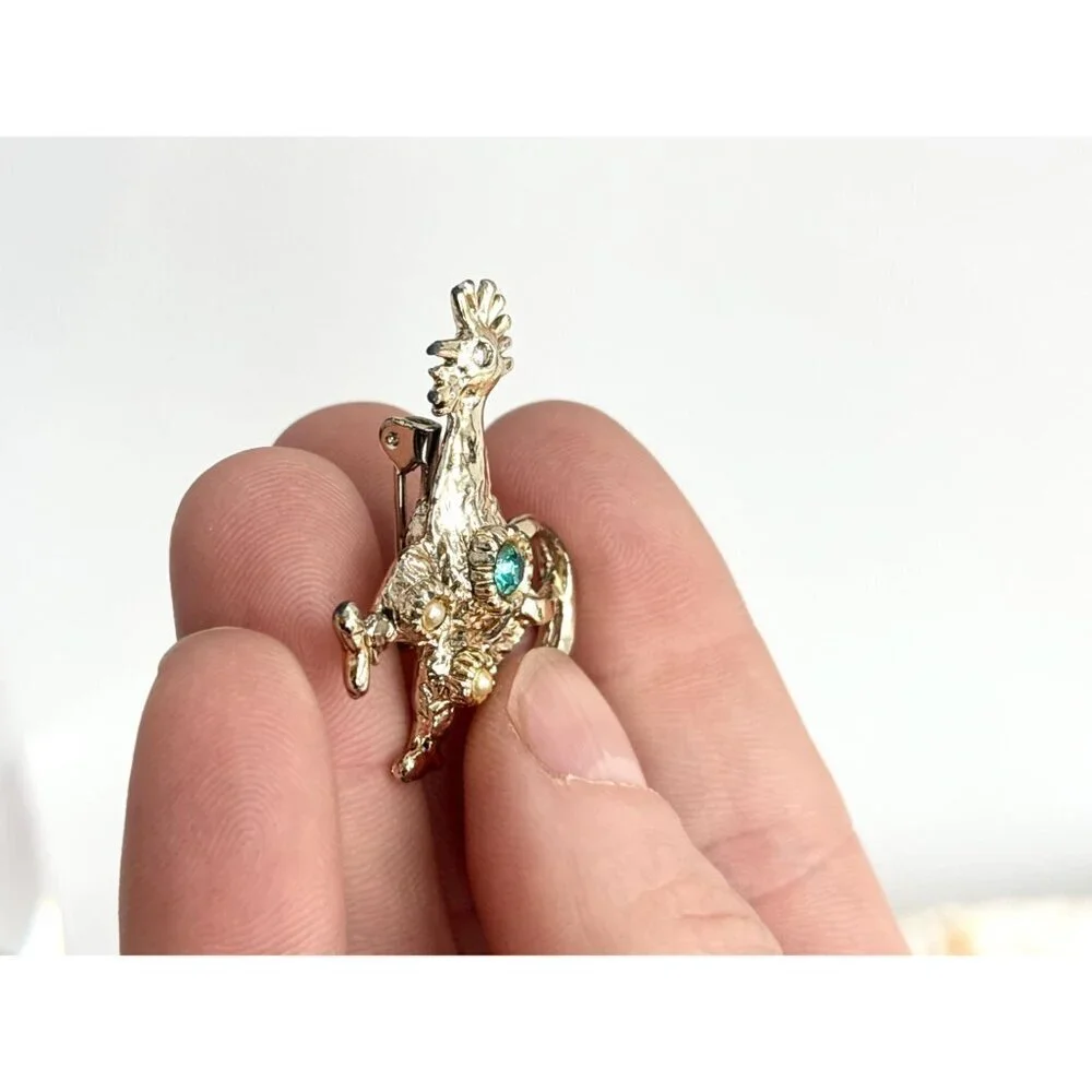Rooster Figural Blue Rhinestoned Costume Jewelry Brooch | Lapel Pin